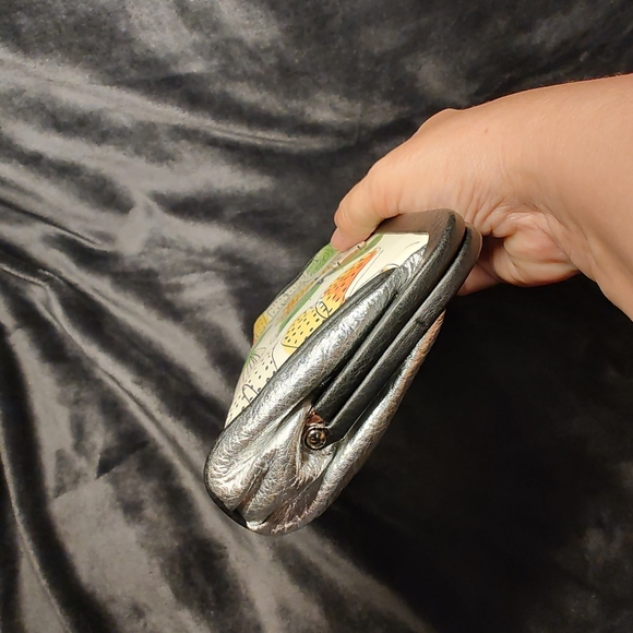 Stylish BRIGHTON Vera SECRET GARDEN Spring Butterfly Clutch Purse Bag Pouch EUC - Picture 5 of 13